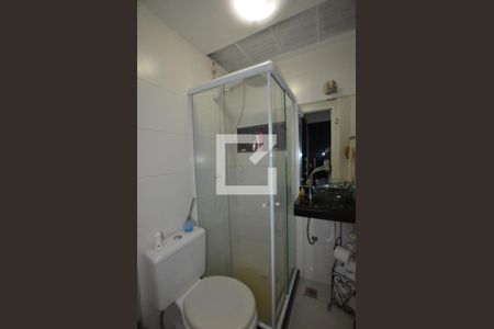 Apartamento para alugar com 60m², 2 quartos e sem vagaBanheiro social