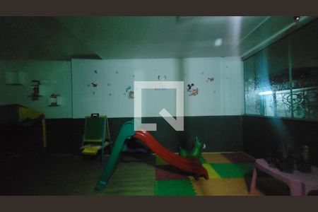 Apartamento para alugar com 60m², 2 quartos e sem vagaParquinho