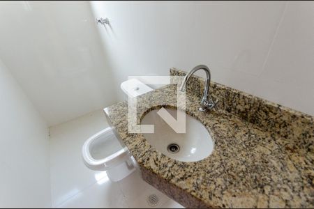 Casa de condomínio à venda com 96m², 3 quartos e 3 vagas Casa de condomínio à venda com 96m², 3 quartos e 3 vagasBanheiro da Suíte