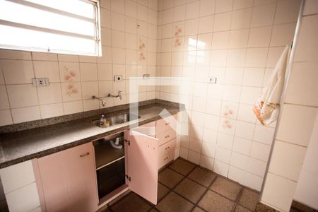 Casa à venda com 200m², 4 quartos e 2 vagasCOZINHA