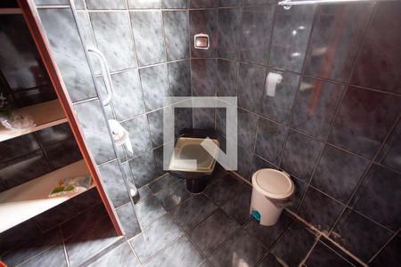 Casa à venda com 200m², 4 quartos e 2 vagasBANHEIRO