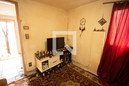 Casa à venda com 200m², 4 quartos e 2 vagasCASA DOS FUNDOS