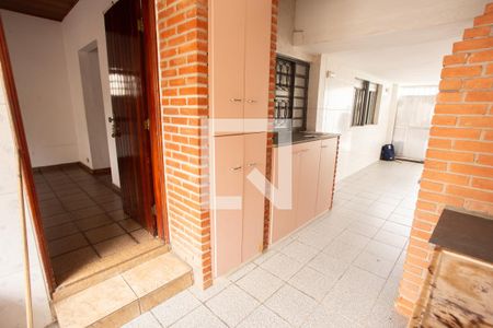 Casa à venda com 200m², 4 quartos e 2 vagasÁREA DE SERVIÇO