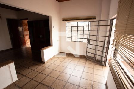 Casa à venda com 200m², 4 quartos e 2 vagasSALA DE JANTAR