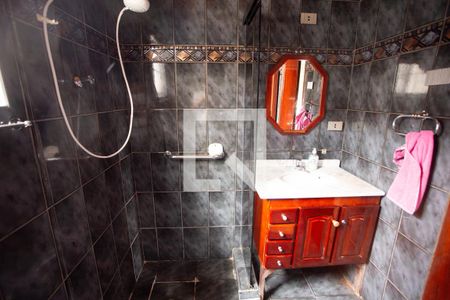 Casa à venda com 200m², 4 quartos e 2 vagasBANHEIRO