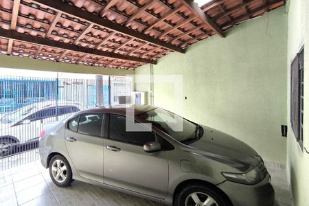 Casa à venda com 100m², 3 quartos e 2 vagasÁrea externa 