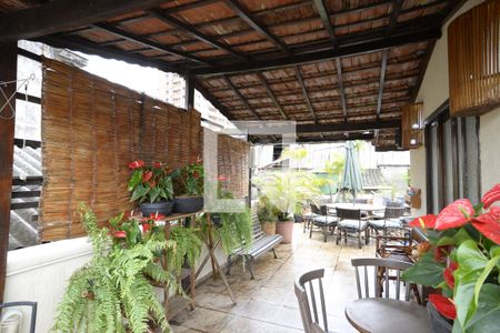 Casa à venda com 190m², 4 quartos e 3 vagasTerraço