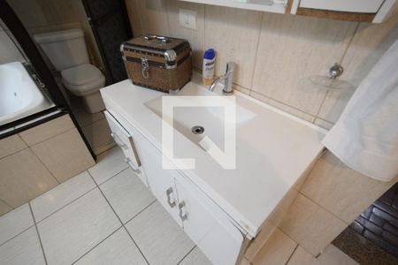 Casa à venda com 190m², 4 quartos e 3 vagasBanheiro da Suíte