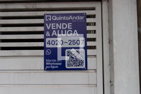 Casa para alugar com 300m², 5 quartos e 3 vagas Casa para alugar com 300m², 5 quartos e 3 vagasPlaca