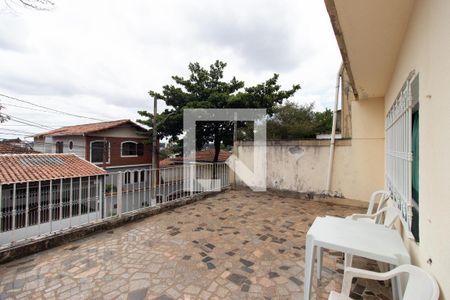 Casa para alugar com 300m², 5 quartos e 3 vagas Casa para alugar com 300m², 5 quartos e 3 vagasVaranda