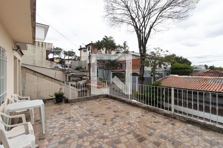 Casa para alugar com 300m², 5 quartos e 3 vagas Casa para alugar com 300m², 5 quartos e 3 vagasVaranda