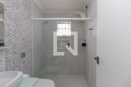 Casa para alugar com 300m², 5 quartos e 3 vagas Casa para alugar com 300m², 5 quartos e 3 vagasBanheiro da Suíte 2