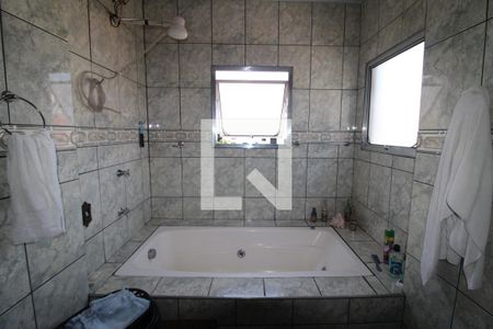 Casa para alugar com 375m², 4 quartos e sem vagaBanheiro