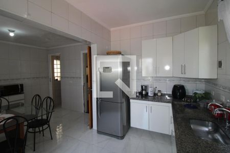 Casa para alugar com 375m², 4 quartos e sem vagaCozinha