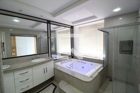 Apartamento para alugar com 217m², 3 quartos e 2 vagasBanheiro da Suíte 3