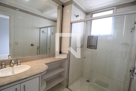 Apartamento para alugar com 217m², 3 quartos e 2 vagasBanheiro da Suíte 1