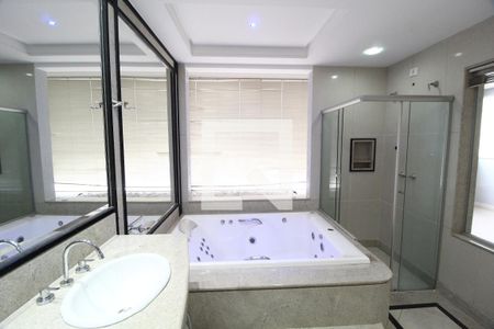 Apartamento para alugar com 217m², 3 quartos e 2 vagasBanheiro da Suíte 3