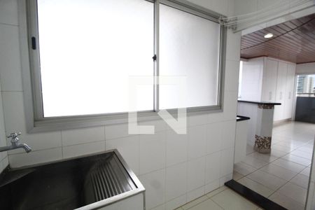 Apartamento para alugar com 217m², 3 quartos e 2 vagasÁrea de Serviço