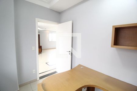 Apartamento para alugar com 217m², 3 quartos e 2 vagasEscritório