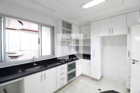 Apartamento para alugar com 217m², 3 quartos e 2 vagasCozinha