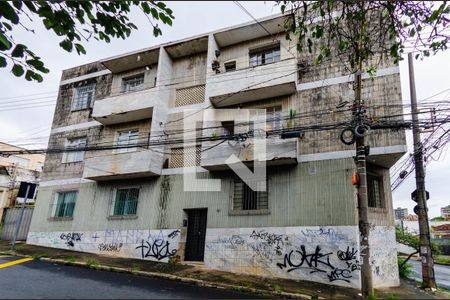 Apartamento à venda com 110m², 3 quartos e 1 vagaFachada