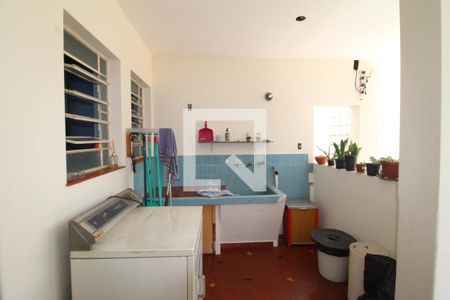 Casa à venda com 396m², 9 quartos e 4 vagasÁrea de Serviço 2