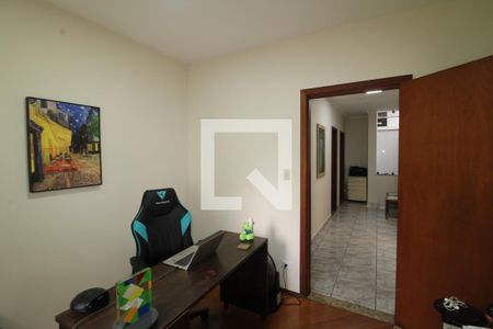 Casa à venda com 396m², 9 quartos e 4 vagasEscritório 2