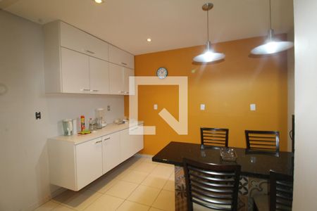 Casa à venda com 396m², 9 quartos e 4 vagasCozinha 1