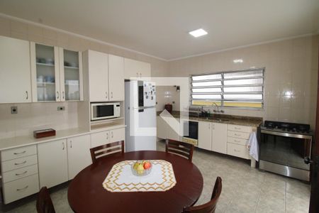 Casa à venda com 396m², 9 quartos e 4 vagasCozinha 2