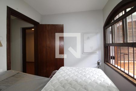 Casa à venda com 396m², 9 quartos e 4 vagasQuarto 2