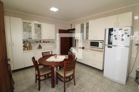 Casa à venda com 396m², 9 quartos e 4 vagasCozinha 2