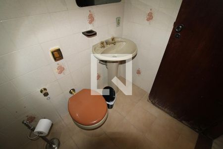 Casa à venda com 396m², 9 quartos e 4 vagasBanheiro 1