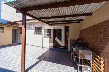 Casa à venda com 250m², 3 quartos e 3 vagas Casa à venda com 250m², 3 quartos e 3 vagasEdícula