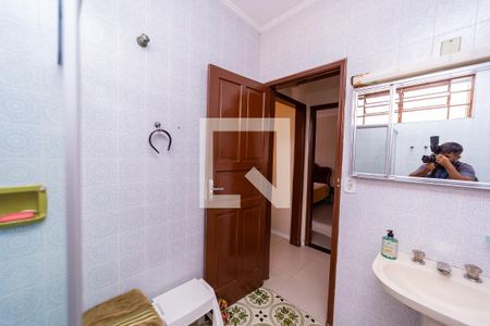 Casa à venda com 250m², 3 quartos e 3 vagas Casa à venda com 250m², 3 quartos e 3 vagasBanheiro Social