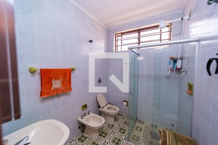 Casa à venda com 250m², 3 quartos e 3 vagas Casa à venda com 250m², 3 quartos e 3 vagasBanheiro Social