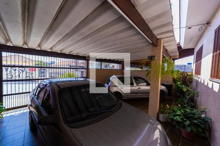 Casa à venda com 250m², 3 quartos e 3 vagas Casa à venda com 250m², 3 quartos e 3 vagasGaragem