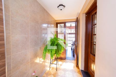 Casa à venda com 250m², 3 quartos e 3 vagas Casa à venda com 250m², 3 quartos e 3 vagasEntrada