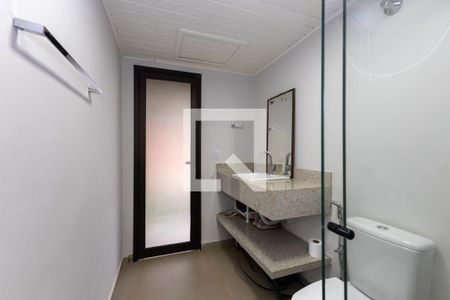 Casa de condomínio à venda com 233m², 4 quartos e 2 vagasBanheiro 1