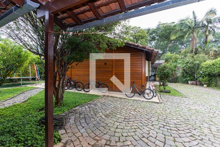 Casa de condomínio à venda com 233m², 4 quartos e 2 vagasÁrea comum