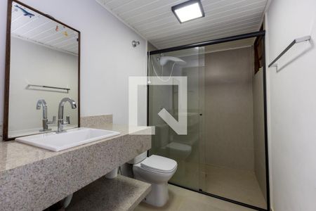 Casa de condomínio à venda com 233m², 4 quartos e 2 vagasBanheiro 1