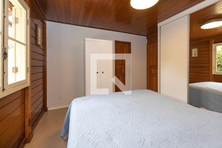 Casa de condomínio à venda com 233m², 4 quartos e 2 vagasQuarto de Casal