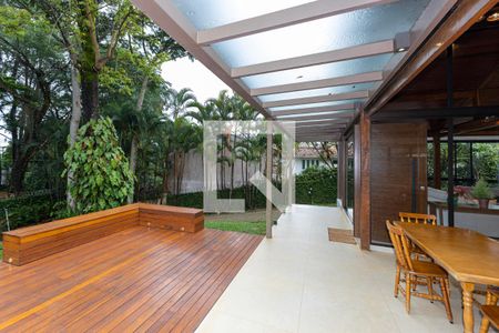 Casa de condomínio à venda com 233m², 4 quartos e 2 vagasÁrea comum