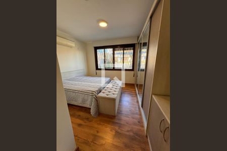 Quarto de casa à venda com 3 quartos, 140m² em Vila Ipiranga, Porto Alegre