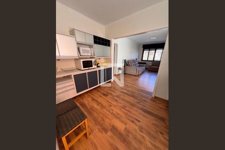 Sala de casa à venda com 3 quartos, 140m² em Vila Ipiranga, Porto Alegre