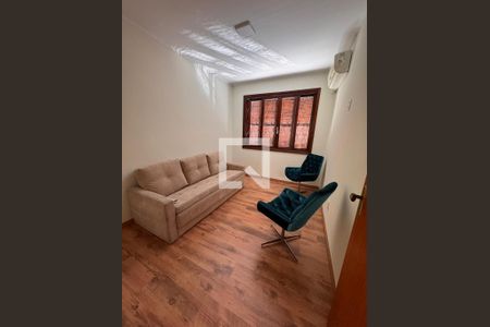 Quarto de casa à venda com 3 quartos, 140m² em Vila Ipiranga, Porto Alegre