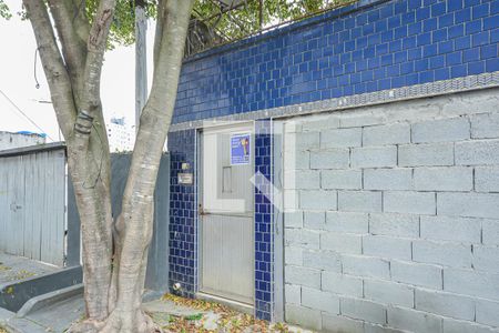 Casa para alugar com 35m², 2 quartos e sem vaga Casa para alugar com 35m², 2 quartos e sem vagaFachada