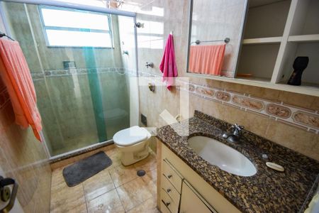 Apartamento à venda com 70m², 2 quartos e 1 vaga Apartamento à venda com 70m², 2 quartos e 1 vagaBanheiro Social