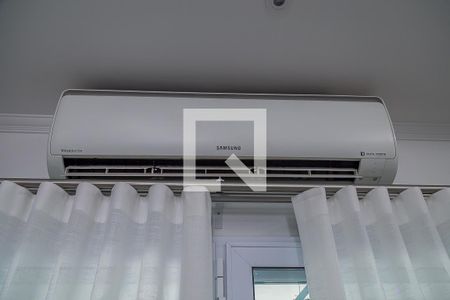 Casa à venda com 100m², 3 quartos e 2 vagasSala - Ar condicionado