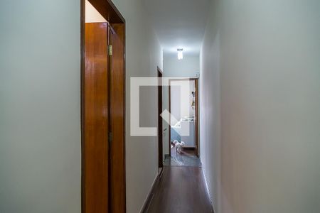 Casa à venda com 100m², 3 quartos e 2 vagasCorredor