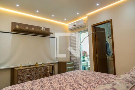 Casa à venda com 100m², 3 quartos e 2 vagasSuíte 1